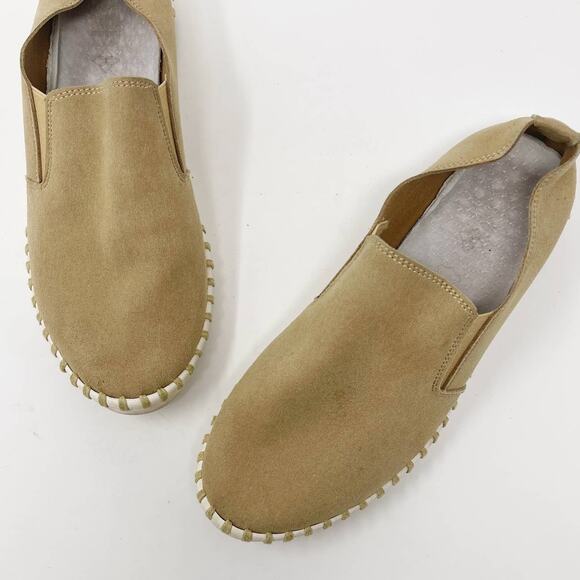 Dav Womens Size 6 Cream White Suede Slip On Sneakers Comfort Round Toe Leather - Picture 1 of 10
